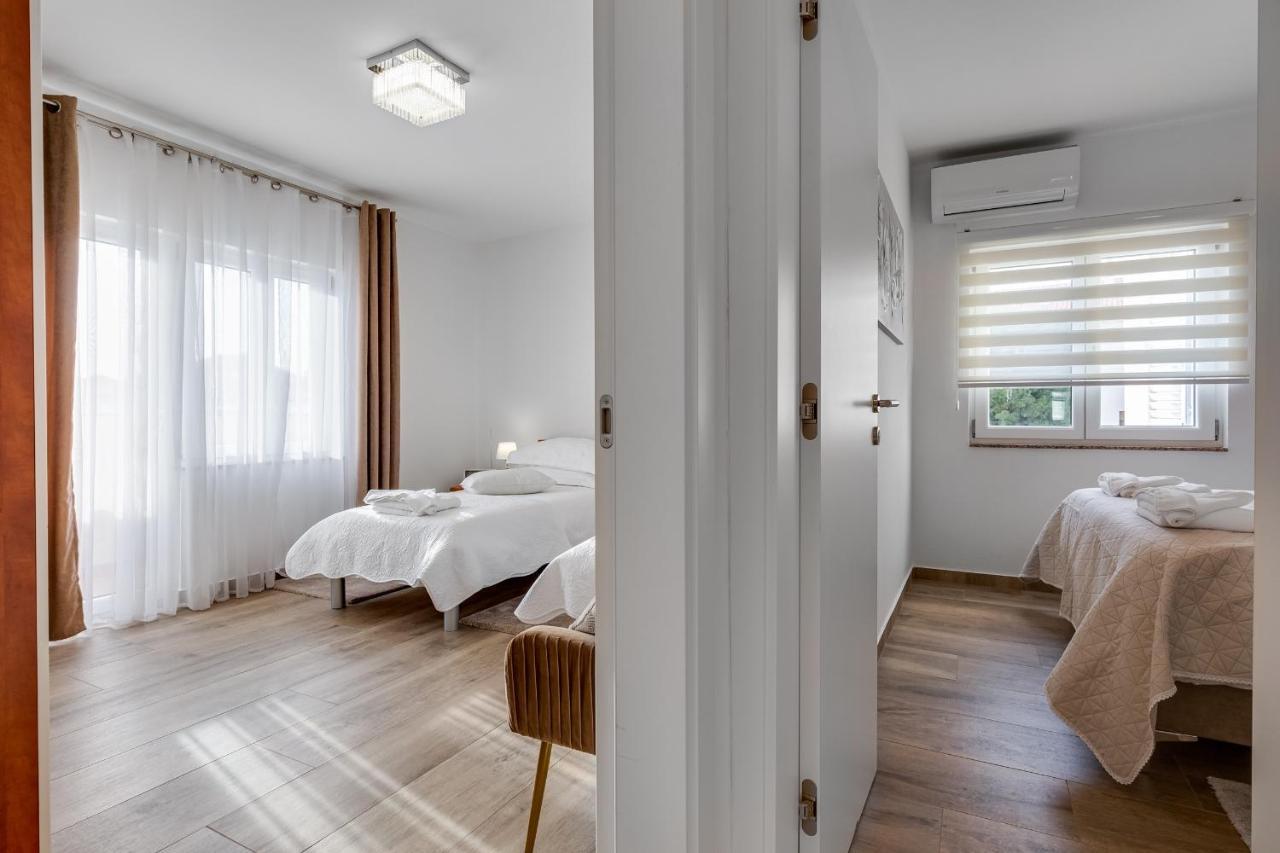 Elegant Two Bedroom Apartment Zadar Exterior photo